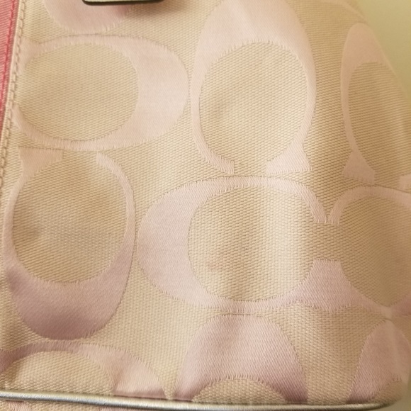Perfect PInk Coach Hand Bag - Picture 7 of 8